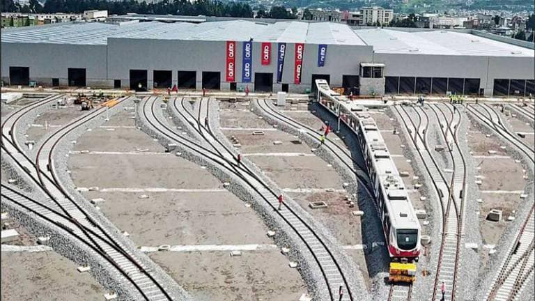 Construcción Vías de Acceso Campo Puma